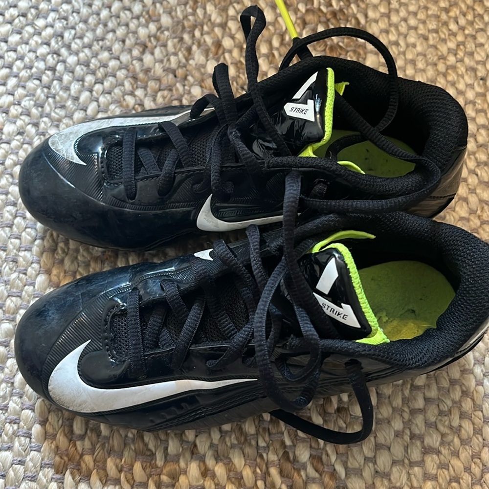 Youth size 2 viper cleats